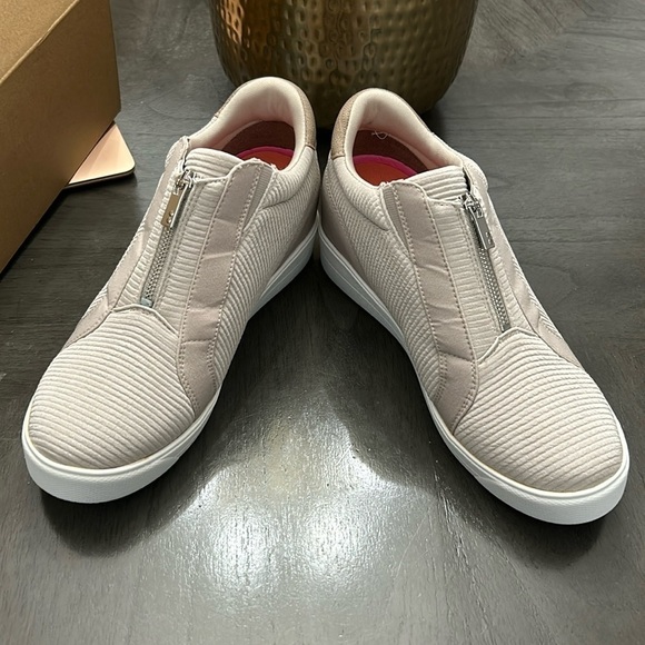 Ryka Vibe Women's Sport Casual Short Boot - Picture 4 of 8